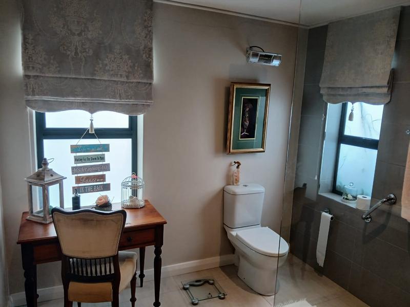 4 Bedroom Property for Sale in Graanendal Western Cape